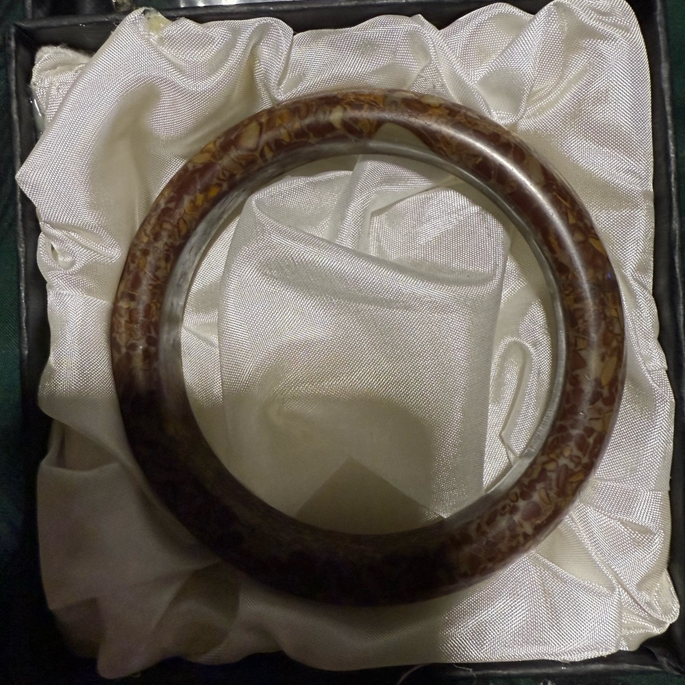 NVWA Brown authentic Jade bracelet